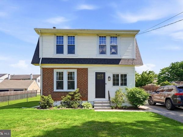 222 CROOKED LANE, KING OF PRUSSIA, PA 19406