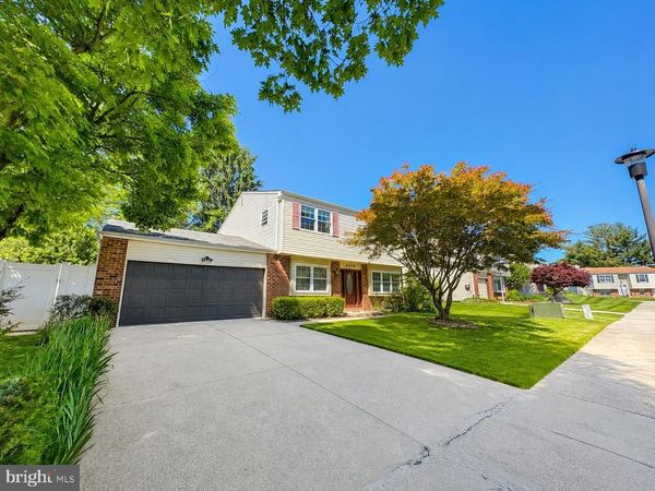8608 CATHEDRAL CIRCLE , PHILADELPHIA, PA 19128