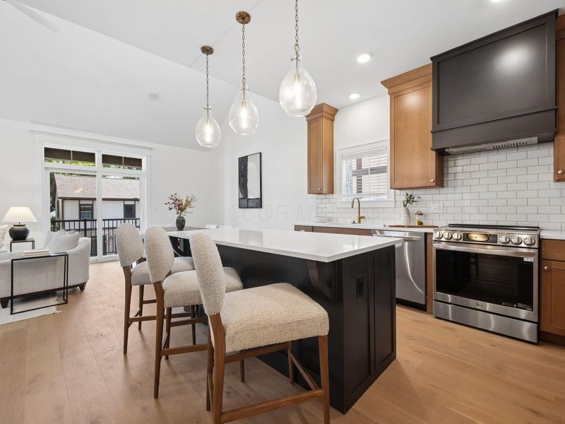 2015 W 5th Avenue, Unit 211, Columbus, OH 43212 Photo 12