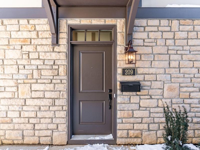 2015 W 5th Avenue , Unit 211, Columbus, OH 43212 Photo 2