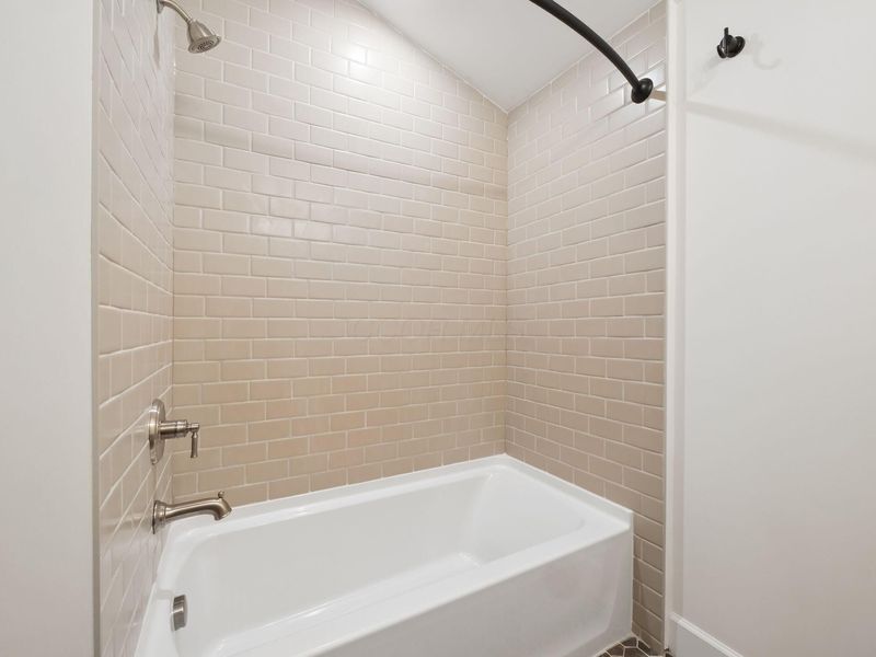 2015 W 5th Avenue, Unit 211, Columbus, OH 43212 Photo 31