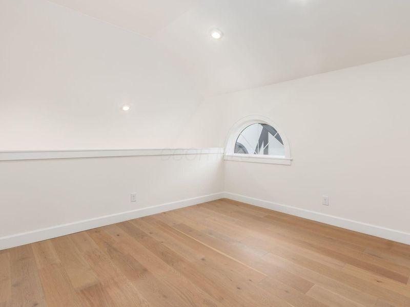 2015 W 5th Avenue , Unit 211, Columbus, OH 43212 Photo 32