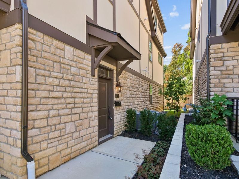 2015 W 5th Avenue, Unit 211, Columbus, OH 43212 Photo 5