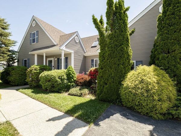 32 Old Field Rd, Unit 32, Plymouth, MA 02360