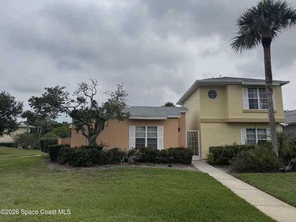 1490 Malibu Circle NE , Unit 101, Palm Bay, FL 32905
