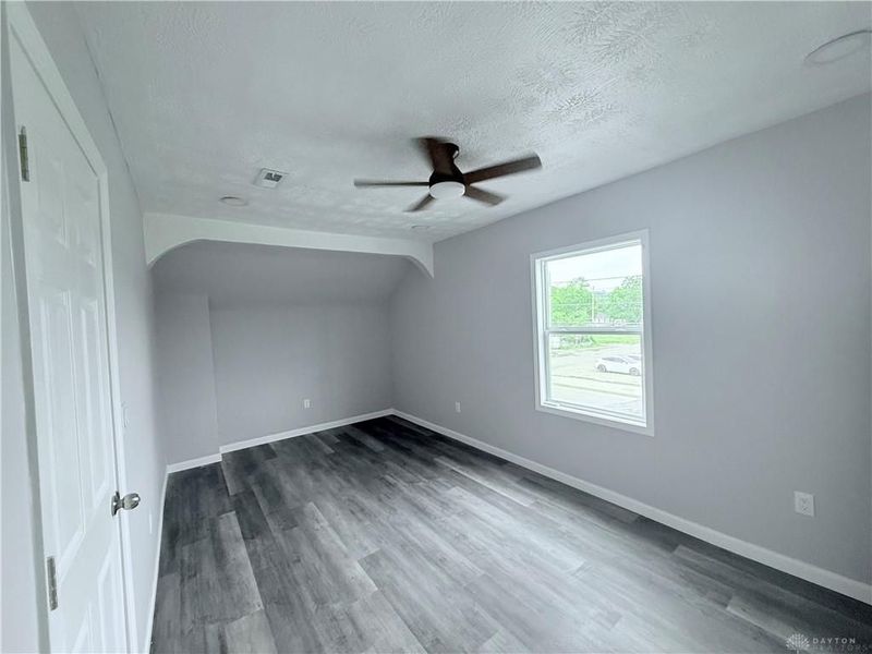 945 Springfield Street, Dayton, OH 45403 Photo 12