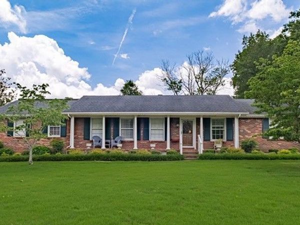 301 Lannom Cir , Tullahoma, TN 37388