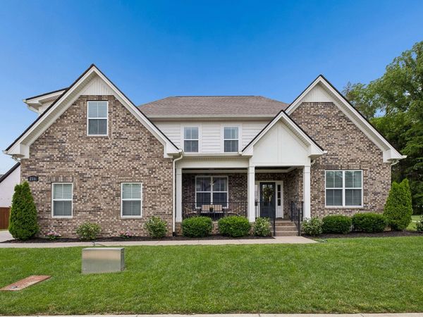 216 Kelbrook Dr , Nolensville, TN 37135