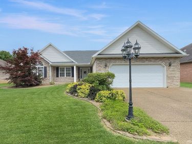 9141 Southport Drive, Evansville, IN 47711