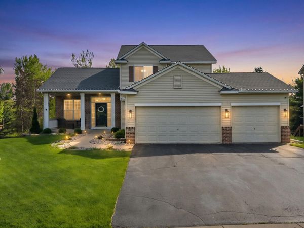 1857 Wyndam Drive , Shakopee, MN 55379