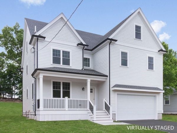 113 Warwick Avenue, Waltham, MA 02452