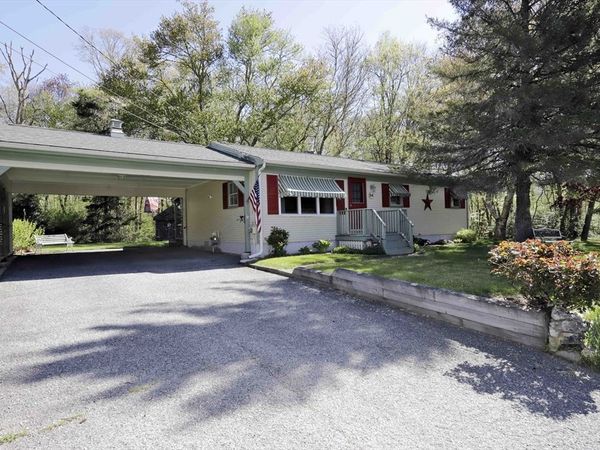 54 Holly Lane, Westport, MA 02790