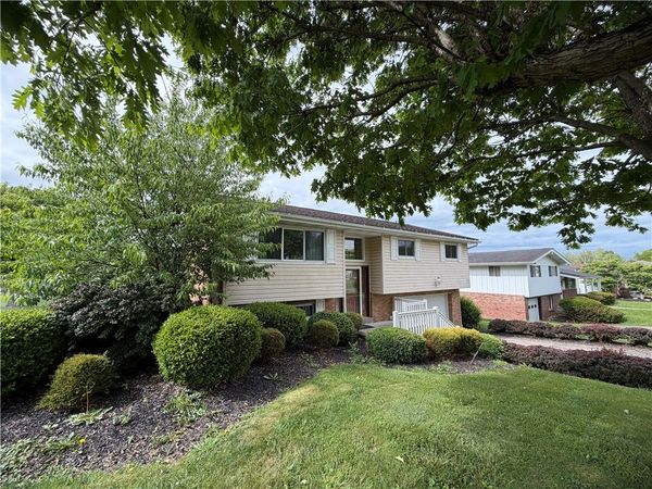 1560 Sixth Street , Waynesburg, PA 15370