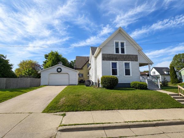 1333 Clara Ave, Sheboygan, WI 53081