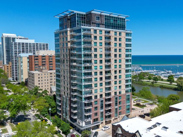 1522 N Prospect Ave, Unit 1704, Milwaukee, WI 53202