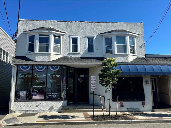 275 Bayville Avenue , Unit 2W, Bayville, NY 11709