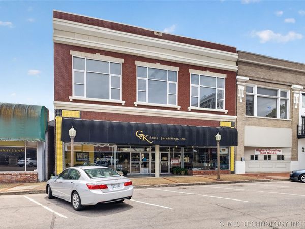 411 W Broadway Street , Muskogee, OK 74401