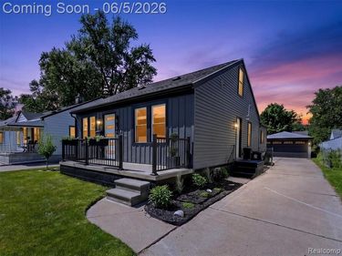 1013 Bauman Avenue, Royal Oak, MI 48073