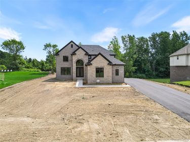 2185 Heidi Drive, Addison Township, Mi 48370