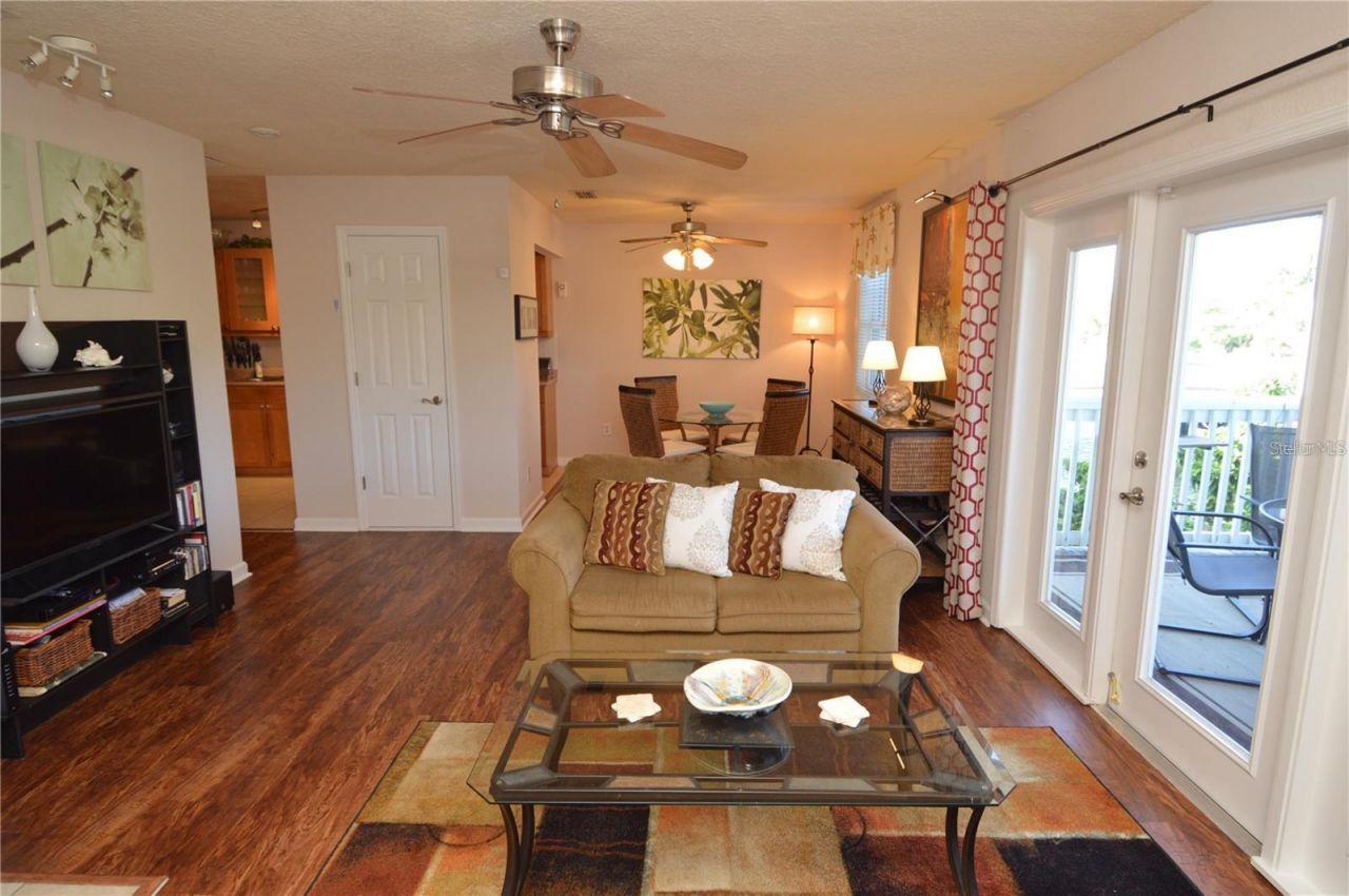 3889 Pompano Drive Se, Unit C, Saint Petersburg, FL 33705 Photo