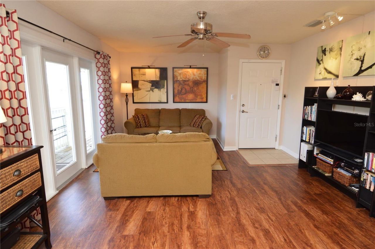 3889 Pompano Drive Se, Unit C, Saint Petersburg, FL 33705 Photo