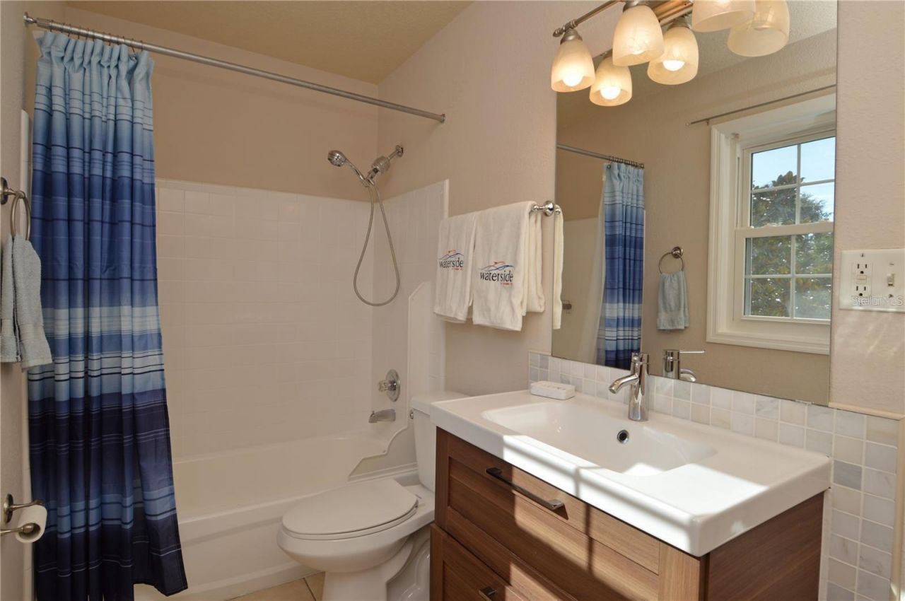 3889 Pompano Drive Se, Unit C, Saint Petersburg, FL 33705 Photo