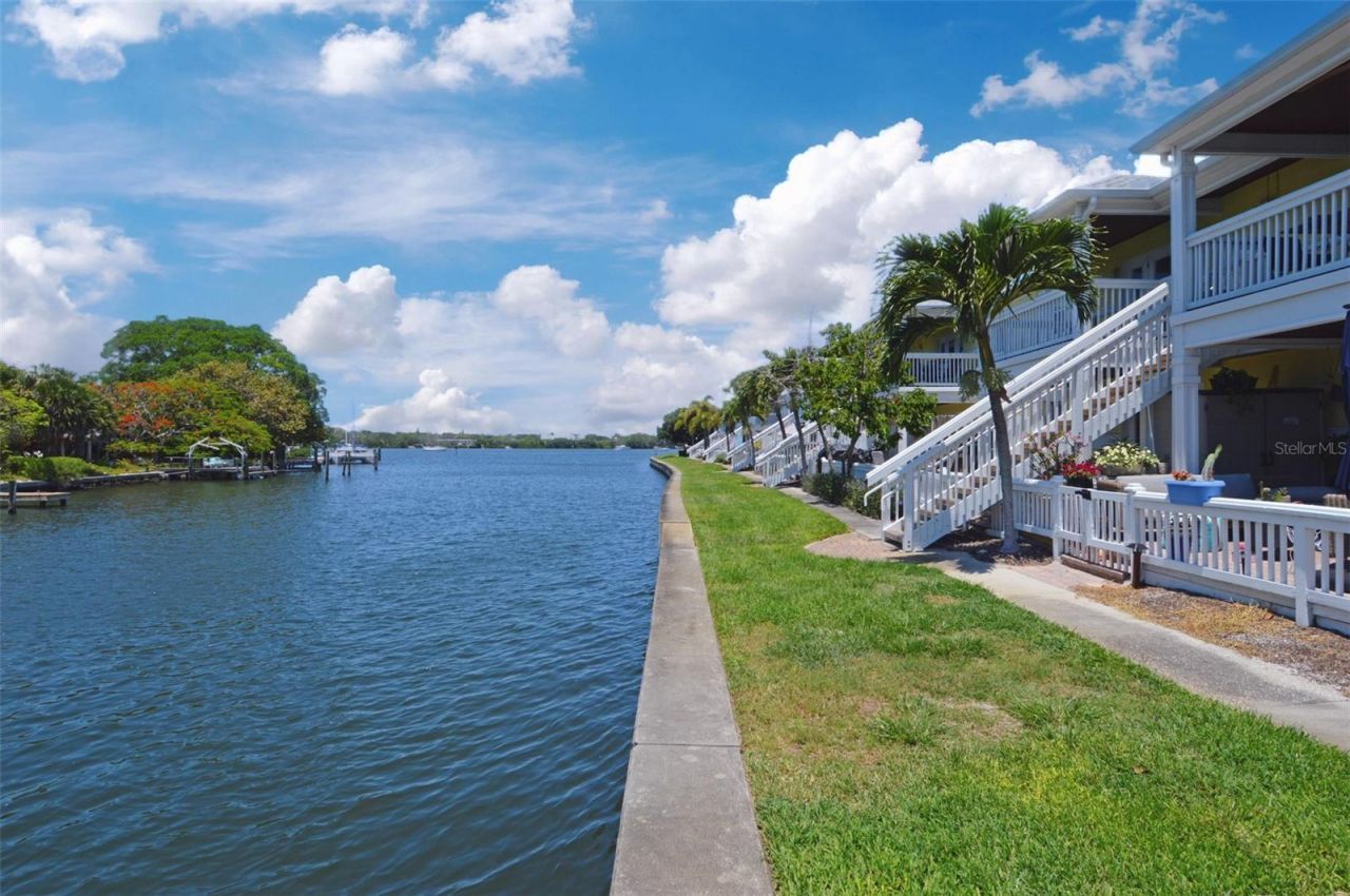 3889 Pompano Drive Se, Unit C, Saint Petersburg, FL 33705 Photo