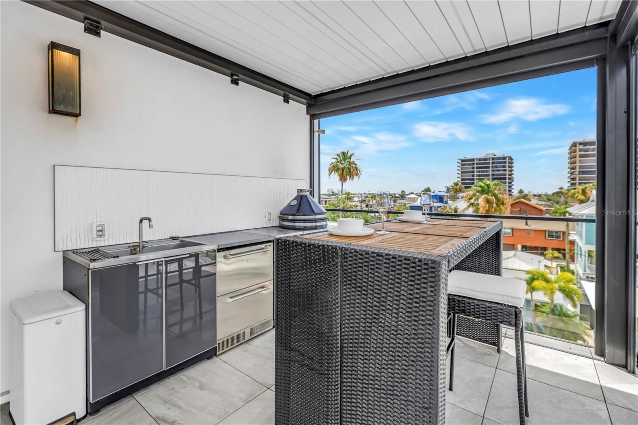 30 80th Avenue , Treasure Island, FL 33706 Photo