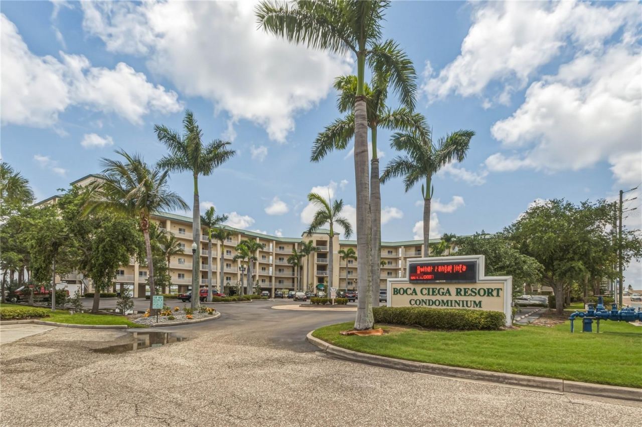 8800 Bay Pines Boulevard , Unit 212, Saint Petersburg, FL 33709 Photo