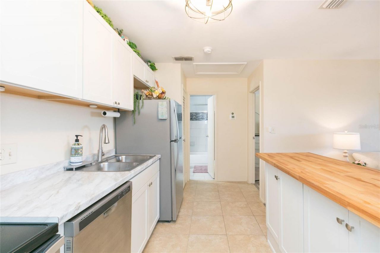 1400 Gandy Boulevard N, Unit 507, Saint Petersburg, FL 33702 Photo