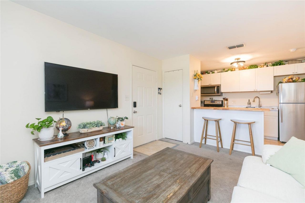 1400 Gandy Boulevard N, Unit 507, Saint Petersburg, FL 33702 Photo