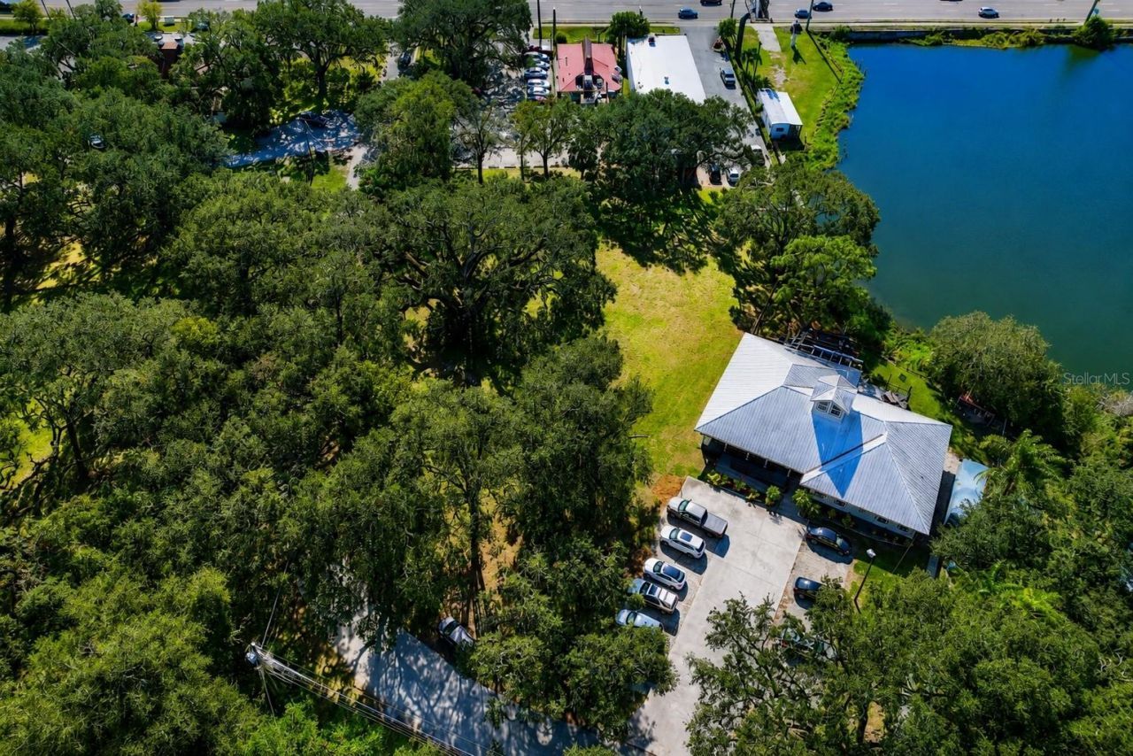 1214 W Brandon Boulevard , Brandon, FL 33511 Photo