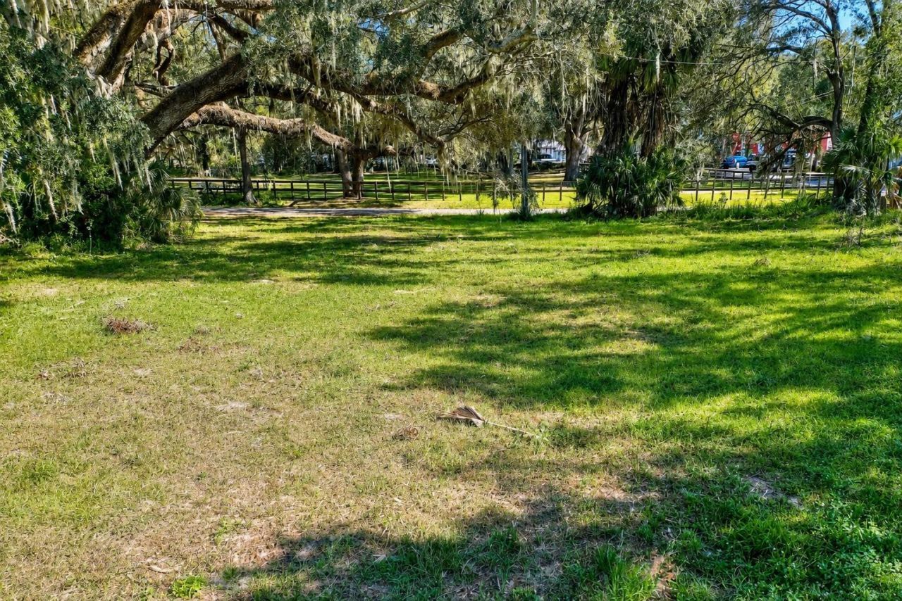 1214 W Brandon Boulevard , Brandon, FL 33511 Photo