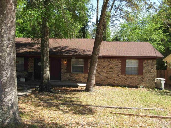 4935 Yacht Harbour Dr, Pensacola, FL 32514