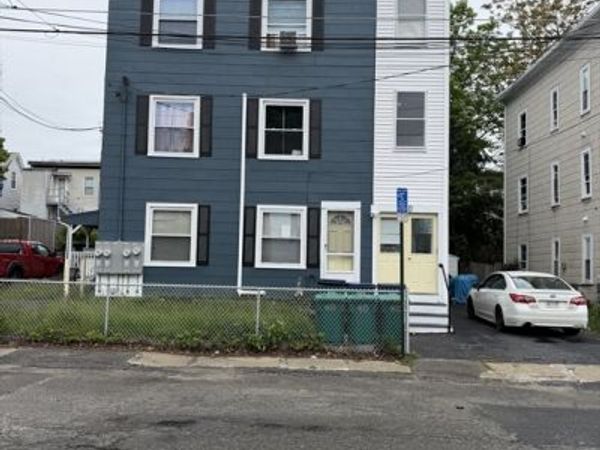 40 Edwards St, Fitchburg, MA 01420