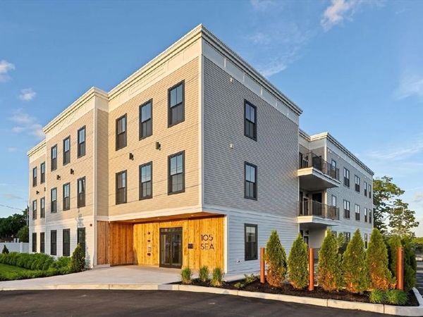105 Sea Street, Unit 302, Quincy, MA 02169