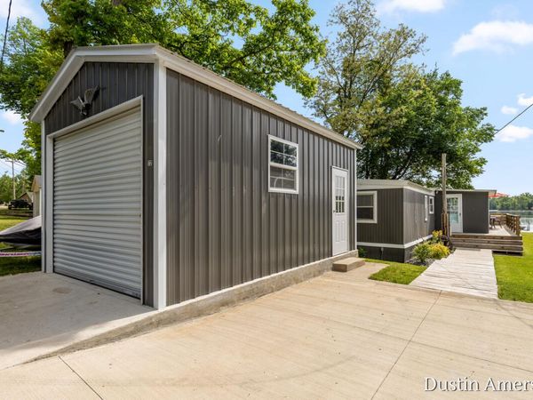 72 Sundago Park Street, Hastings, MI 49058