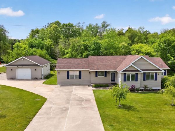 10740 Montview Drive, Jerome, MI 49249