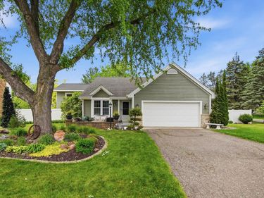 15100 Lac Lavon Drive, Burnsville, MN 55306