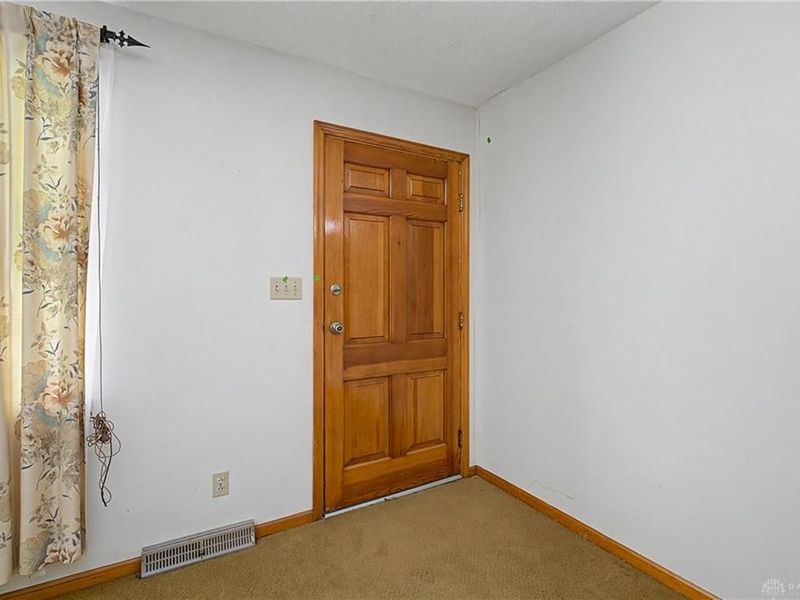 8074 Lower Miamisburg Road, Germantown, OH 45327 Photo 2