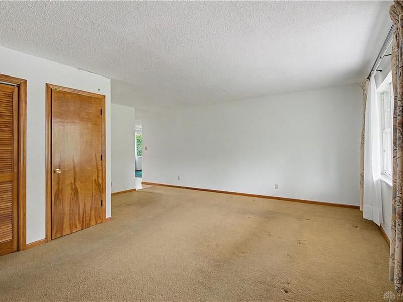8074 Lower Miamisburg Road, Germantown, OH 45327 Photo 3