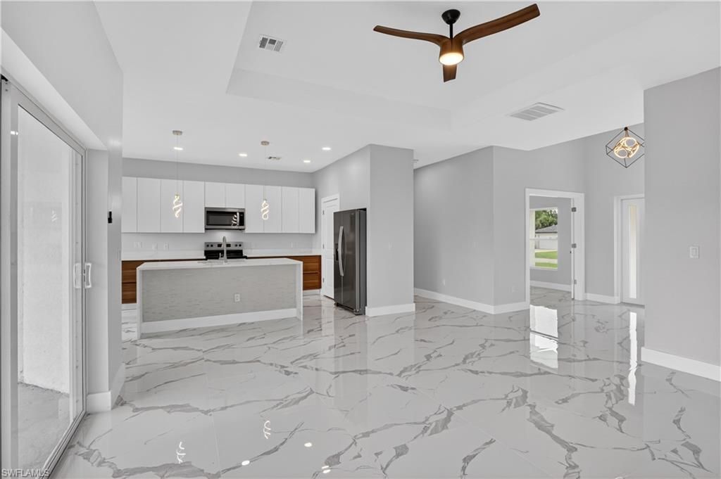 454 Mercedes Ct, Lehigh Acres, FL 33972 Photo