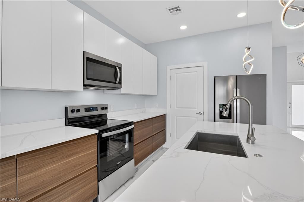 454 Mercedes Ct, Lehigh Acres, FL 33972 Photo