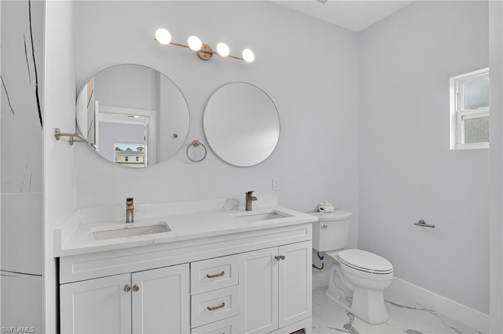 454 Mercedes Ct, Lehigh Acres, FL 33972 Photo
