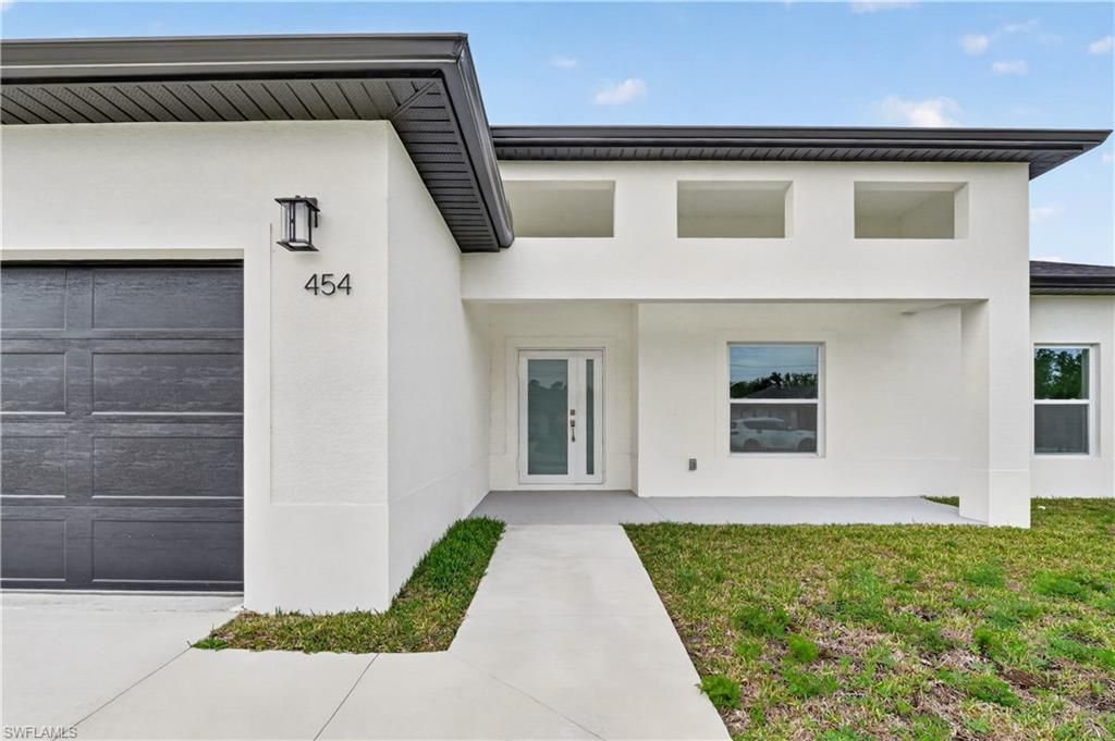 454 Mercedes Ct, Lehigh Acres, FL 33972 Photo
