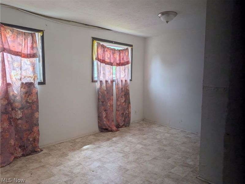 20 S High Street , Glouster, OH 45732 Photo 11