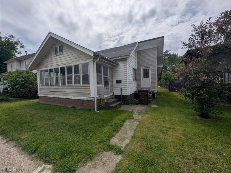 20 S High Street , Glouster, OH 45732 Photo 14
