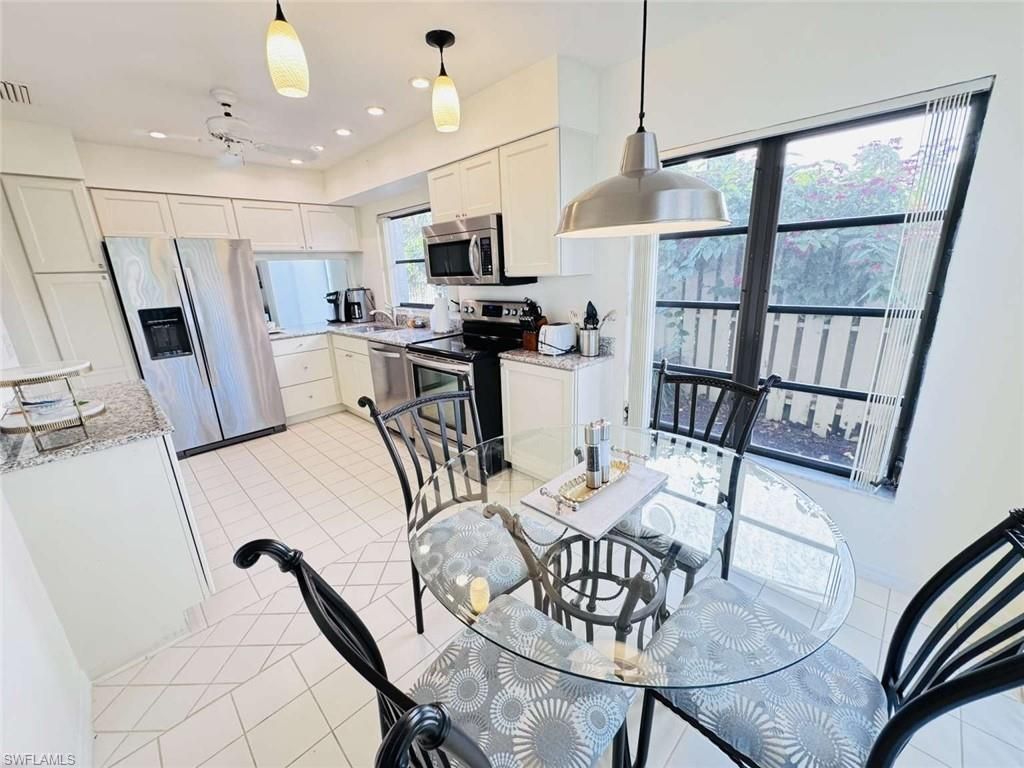 547 Beachwalk Cir , Naples, FL 34108 Photo