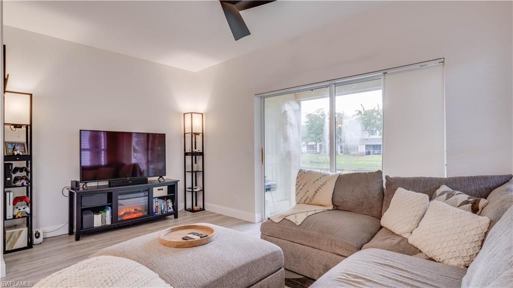 10053 Poppy Hill Dr , Fort Myers, FL 33966 Photo