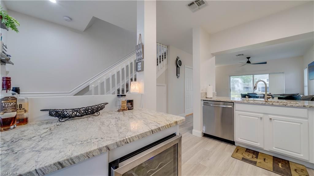 10053 Poppy Hill Dr , Fort Myers, FL 33966 Photo